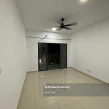 The Herz Partly Furnished 2 car parks MRT High Floor KL Shopping Mall