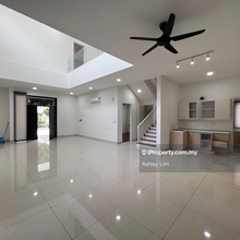Ready to move in, Well kept , gated Vip area, Clubhouse