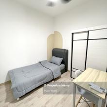 Emporis Middle Room Available For Rent
