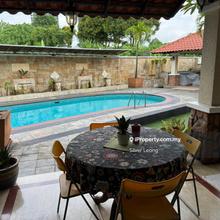 Titiwangsa Twin Villa with private pool floating gazebo