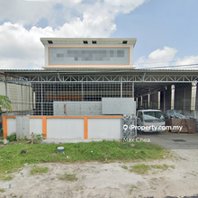 Fully Extended And Fully Covered. Front High Awning