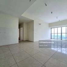 Below Market Elevia Residences Corner Facing Lakeview In Puchong Prima