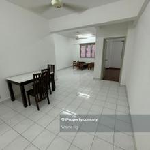 Tampoi Pangsapuri Persiaran Tanjung Apartment Bandar Baru Uda & Larkin