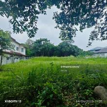 Bungalow land below market Bukit Meringin Kajang behind public land