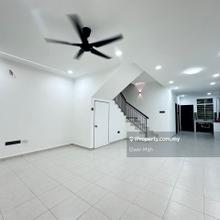 Move In Condition 2 Storey Terrace At Taman Scientex Rawang For Rent