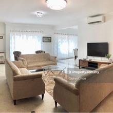 Newly renovated house worth quality furnishings 