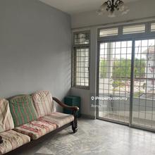 Kesuma Apartment Partial Furnished Freehold 900sqft For Sale !!