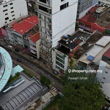 Double frontage of 4 stories with lift and escalators