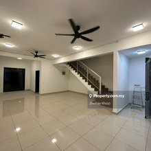 Lumira 2 Bukit Raja 2sty 20x75 for rent