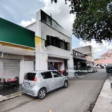 Petaling Jaya Double Storey House To Let 