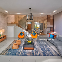 New launch landed house with Semi-D concept