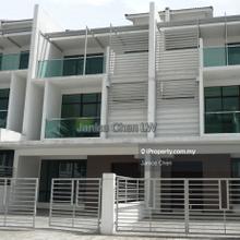 For Sale 3storey Link House at Kinrara Residence, Puchong