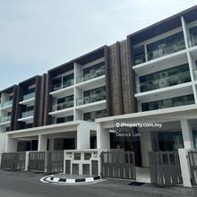 Hinai Heights Townhouse 3600sf Partial Furnish Renovated Rare Unit