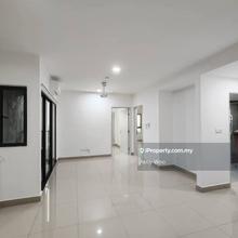 Klang Uptown Berkeley ( Partial furnished 3 rooms 2 bath 2 parking )