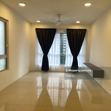 Emerald Hill @ Alam Damai Cheras, Same level as parking unit for rent