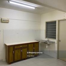 Unit for rent in Centrio avenue 