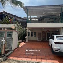 Taman equine 1st floor town house 