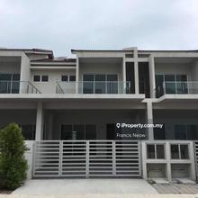 Terrace house for Sale