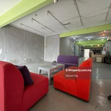 Prime Location Facing Mainroad Furnished 1st Floor Shoplot Meru Klang