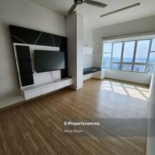 Zennith Suites Larkin 3 Bedrooms for rent 
