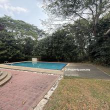 Exclusive 2 storey Bungalow house in beverly row with swimming pool