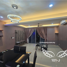 Fully Furnished 1092sqft 3r2b With Balcony 3 Carparks Good Condition