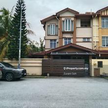 Corner Lot, 3 Storey Terrace, Taman Subang Pelangi, Seksyen U5