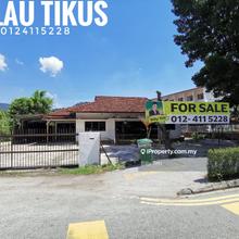 Main Road Bungalow at Pulau Tikus - Corner Lot Beside Penghwa School!