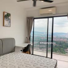 Middle room female unit move in asap near segi college 