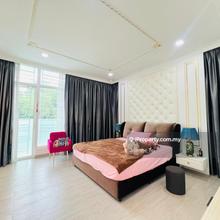 Fully Furnished 3 Storey Clover Garden Residence
