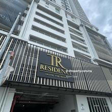 Tr Residence Middle Room For Female Only !