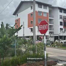 Taman Putri Flat, Kulai, easy access to Kulai highway