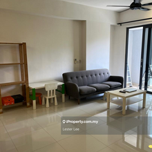 Well designed fully furnished 2 bedder unit 