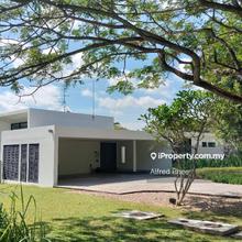 Iskandar Puteri Leisure Farm Luxury Villa Black On White Jalan Pinang