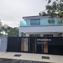 Gated Guarded 2sty Corner House For Sale