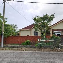 Corner 1.5 storey bungalow