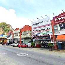 Exclusive 2 Adjoining Link Factory at Batu Caves for Sale