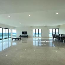 Luxury penthouse with Marina view