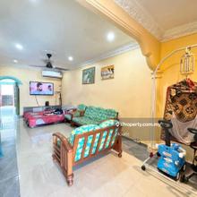 Fully Renovated Unit Low Deposit