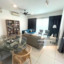 A spacious condominium next to the MRT