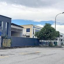 Semi detached factory in Bandar Sunway for rent