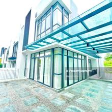 3 Storey House Courtyard Villa 16 Quartz Melawati KL Covered 6 Parking