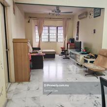 Freehold Below market Price & Renovation Furnished Unit for Sale