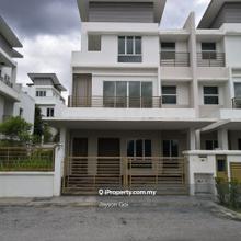 Regency Parc, Rawang, 3sty Semi-D Below Market