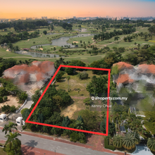 Expansive Bungalow Land Overlooking Golf Course