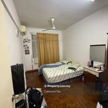 Low floor Goodyear Court 7 USJ 14 Subang Jaya for Sales 