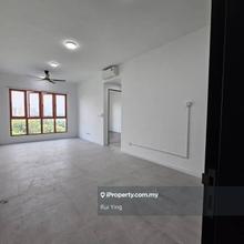 Jrk Convena 2 bedrooms 2 bathrooms ,partially furnished , link to lrt