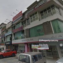 Mainroad. 3 Storey Shop. Freehold. Corner And Intermediate. Good ROI.