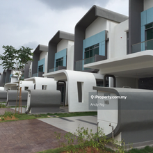 Double storey link house