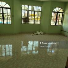 Shop office 1st Floor face main road for rent